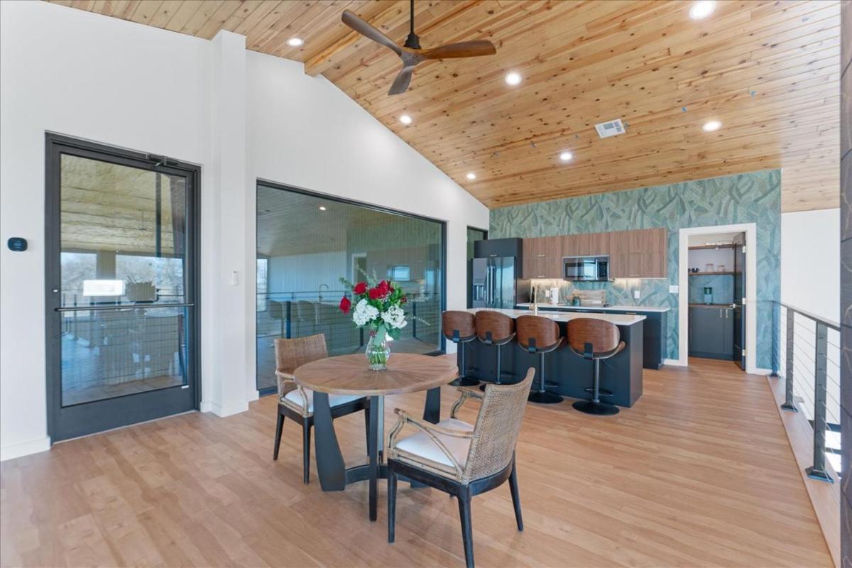 Отель Blue Hills Ranch McGregor Экстерьер фото